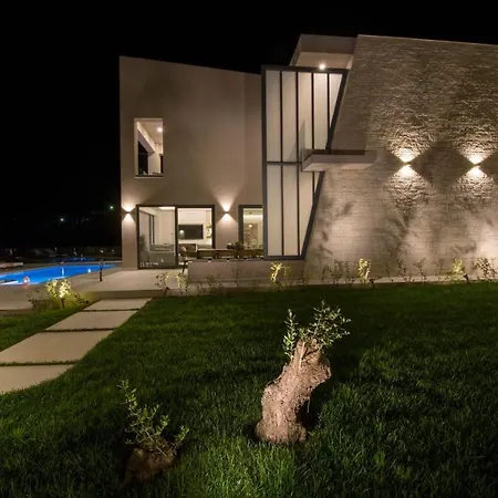 Royal Bird Private Villa