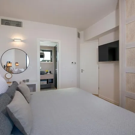 Royal Bird Private Villa